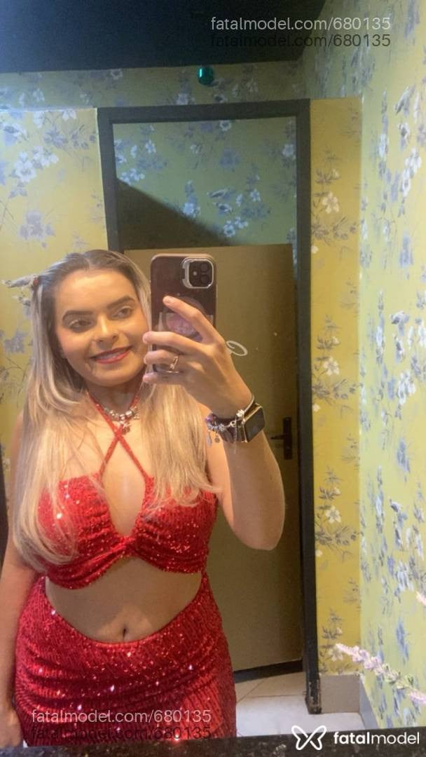 Acompanhante mulher loira (o) de olhos castanhos em Londrina - Bruna Kelly
