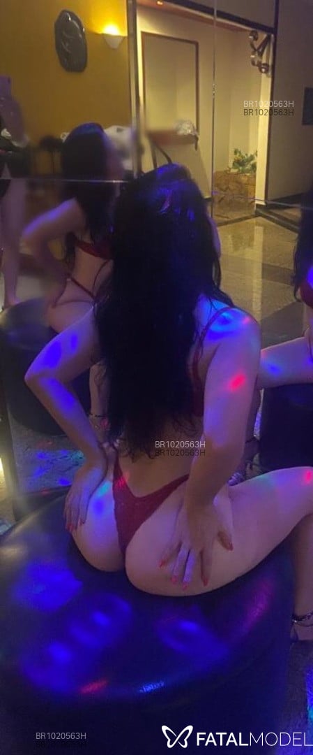Acompanhante mulher morena (o) de olhos pretos - BRUNA SAMPAIO