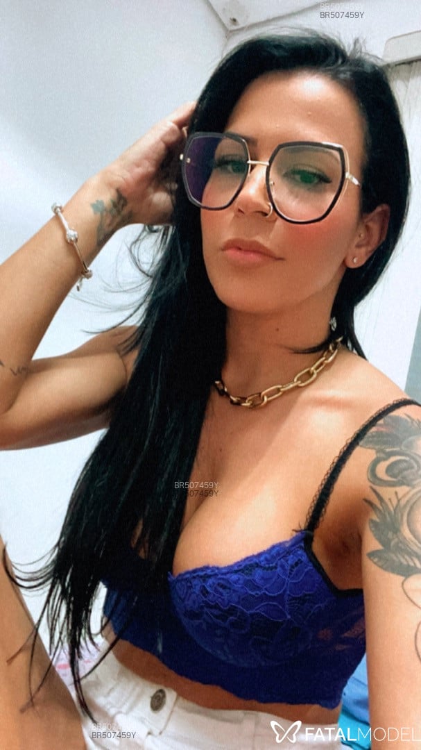 Acompanhante mulher morena (o) de olhos castanhos em Brasília Acompanhante mulher morena (o) de olhos castanhos em Brasília - Malu Pinheiro