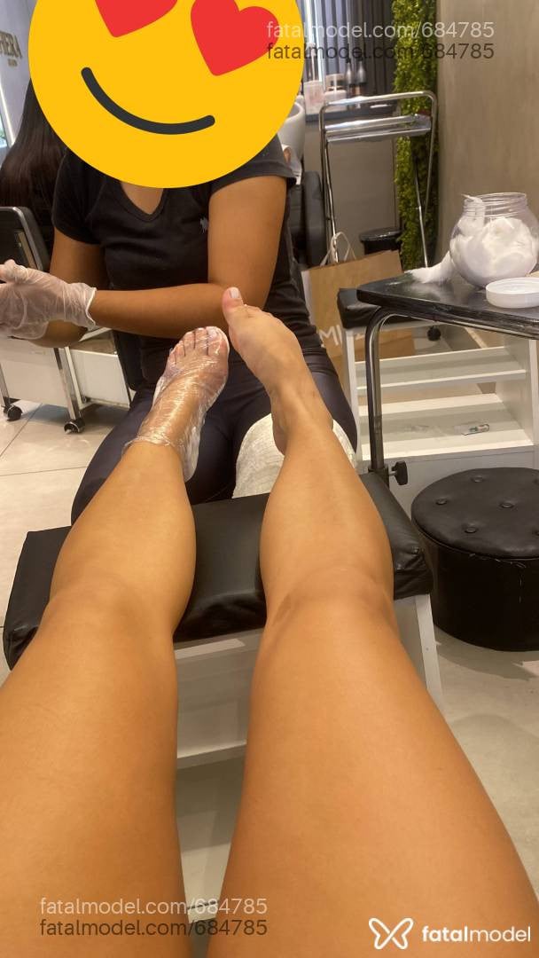 Acompanhante mulher morena (o) de olhos pretos - LANNA BELFORD