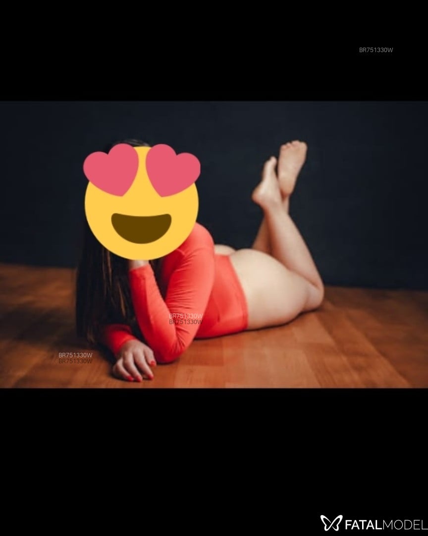 Acompanhante mulher com cabelo castanho de olhos mel em Uberaba Acompanhante mulher com cabelo castanho de olhos mel em Uberaba - Karoline Ribeiro