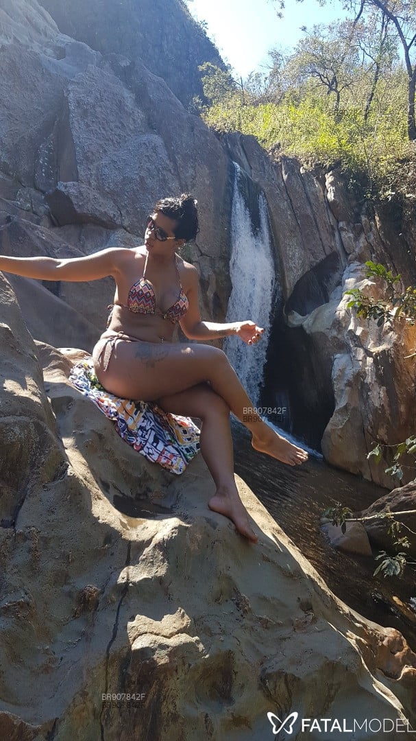 Acompanhante mulher trans morena (o) de olhos castanhos em Uberaba - Natasha