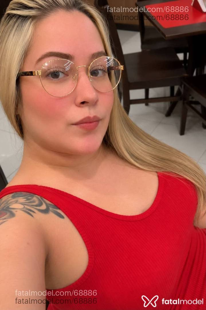 Acompanhante mulher loira (o) de olhos castanhos em Juazeiro do Norte - Yasmin Pacheco