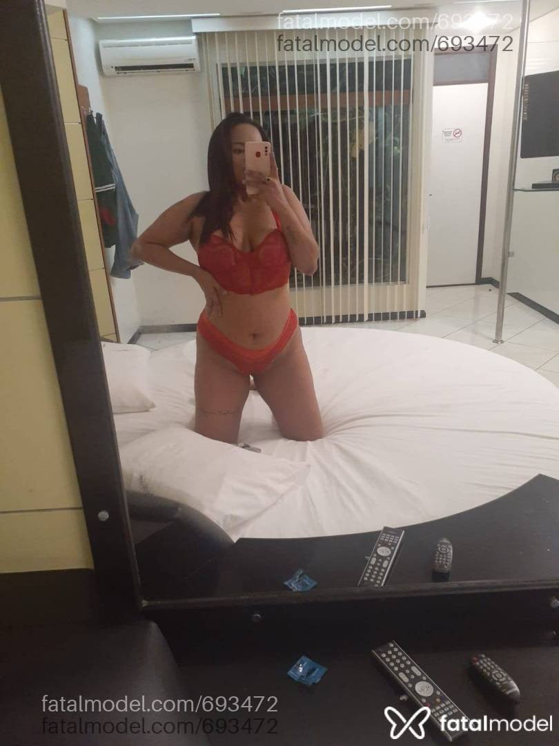 Acompanhante mulher morena (o) de olhos castanhos em Patos - Julia Ferraz