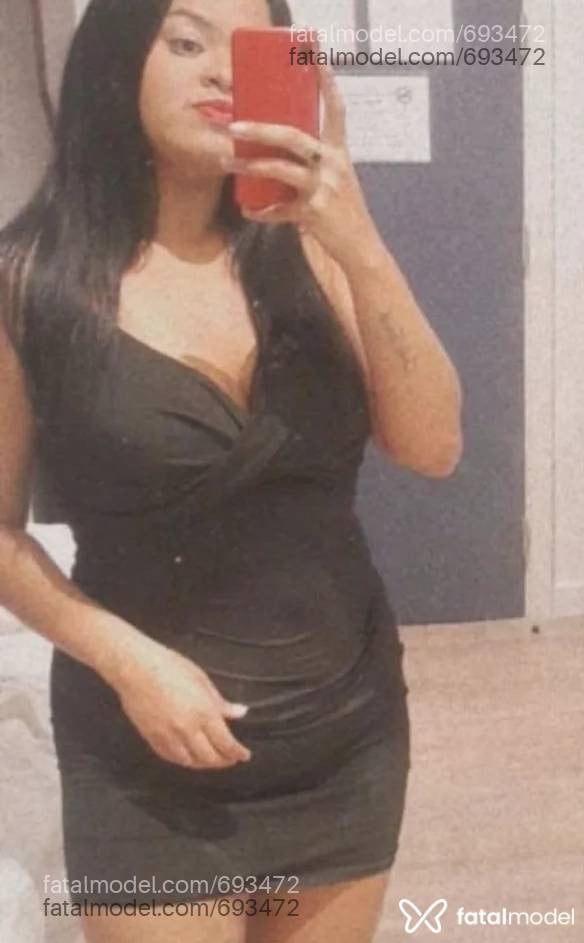 Acompanhante mulher morena (o) de olhos castanhos - Julia Ferraz