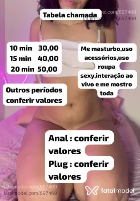 Acompanhante mulher com cabelo castanho de olhos mel em Virtual - Clara