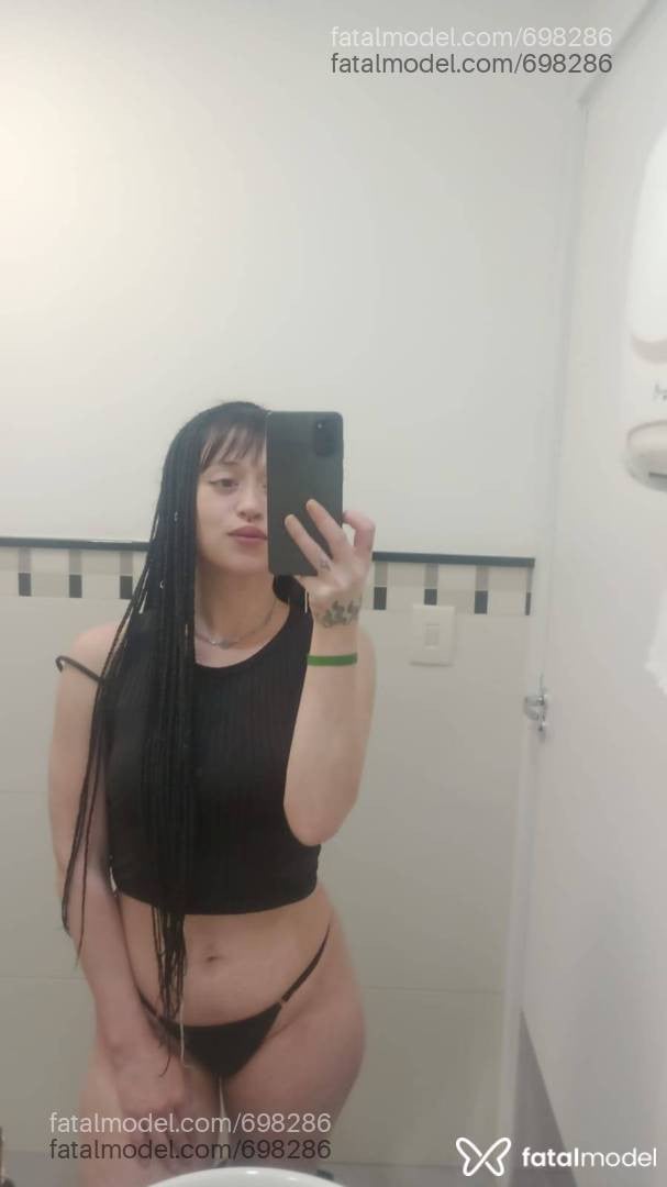 Acompanhante mulher com cabelo castanho de olhos castanhos - pamela