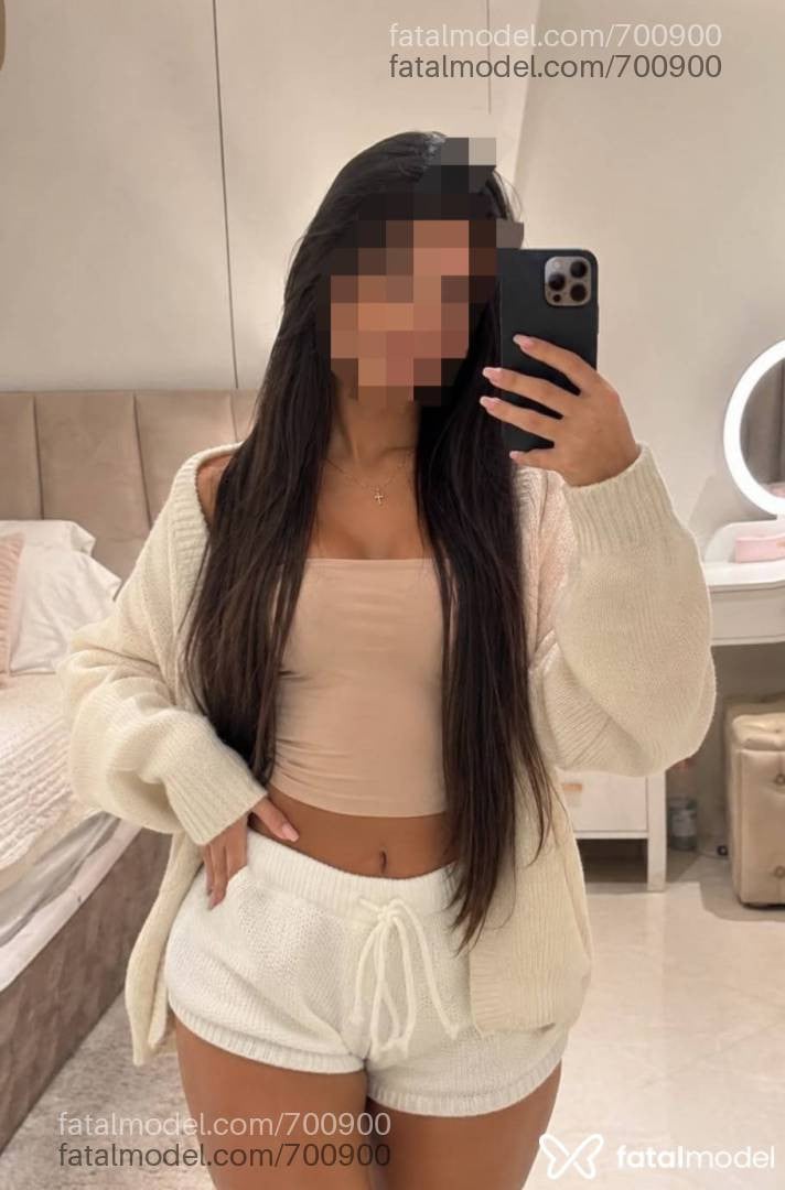 Acompanhante mulher morena (o) de olhos castanhos - Ayla