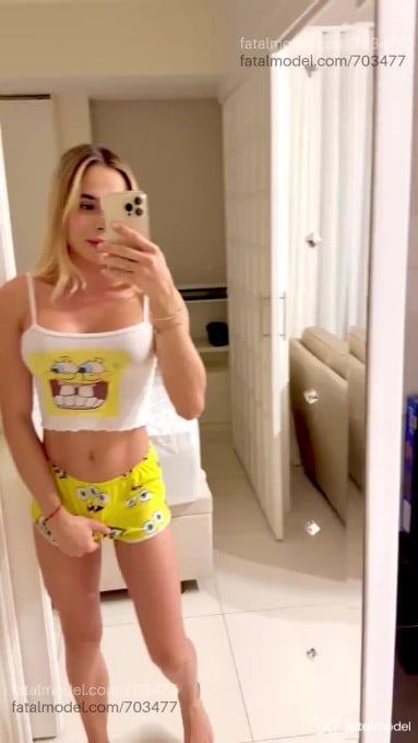 Acompanhante mulher trans loira (o) de olhos castanhos em São Paulo Acompanhante mulher trans loira (o) de olhos castanhos em São Paulo - Mari Gonzales