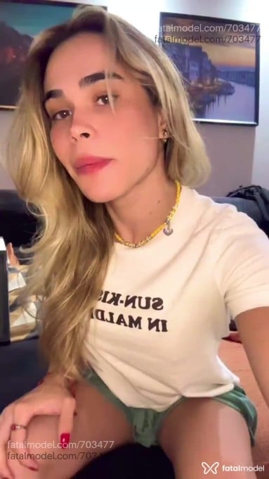 Acompanhante mulher trans loira (o) de olhos castanhos em São Paulo Acompanhante mulher trans loira (o) de olhos castanhos em São Paulo - Mari Gonzales