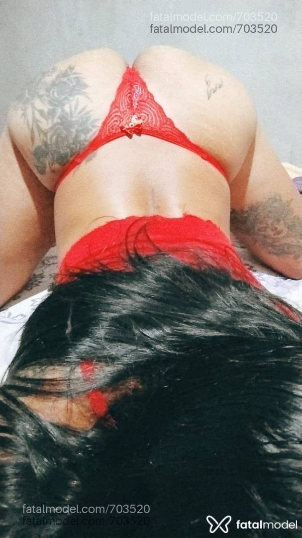 Acompanhante drag queen morena (o) de olhos castanhos - Dannyela morena