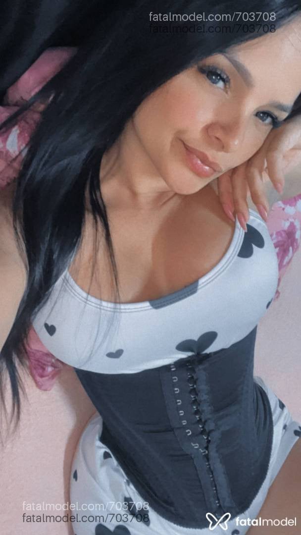 Acompanhante mulher morena (o) de olhos castanhos - Fernanda Bassos
