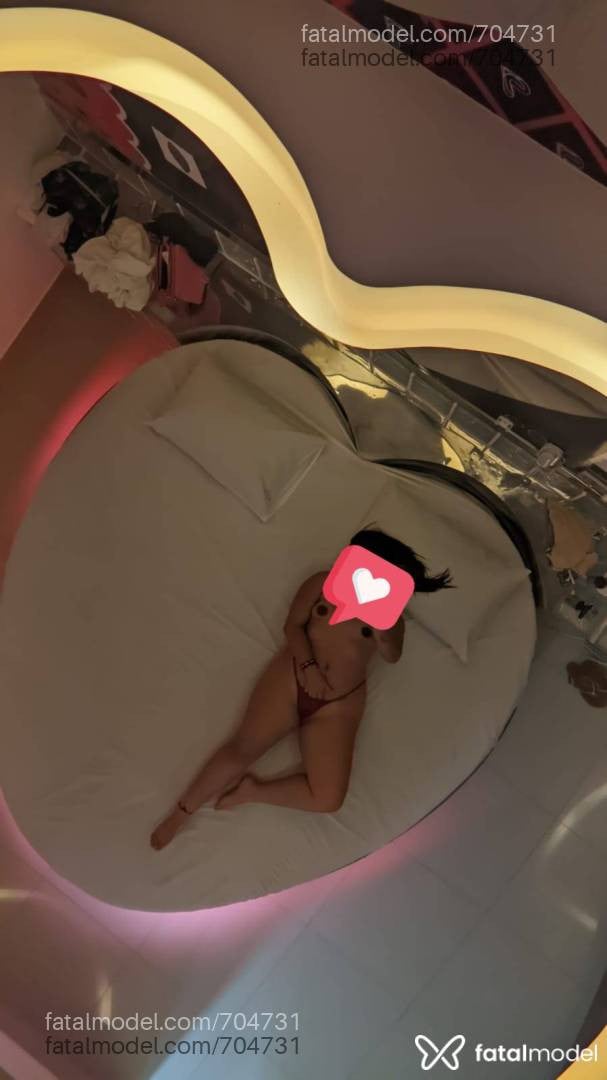 Acompanhante mulher com cabelo castanho de olhos castanhos em Petrópolis Acompanhante mulher com cabelo castanho de olhos castanhos em Petrópolis - Sophia Sutter