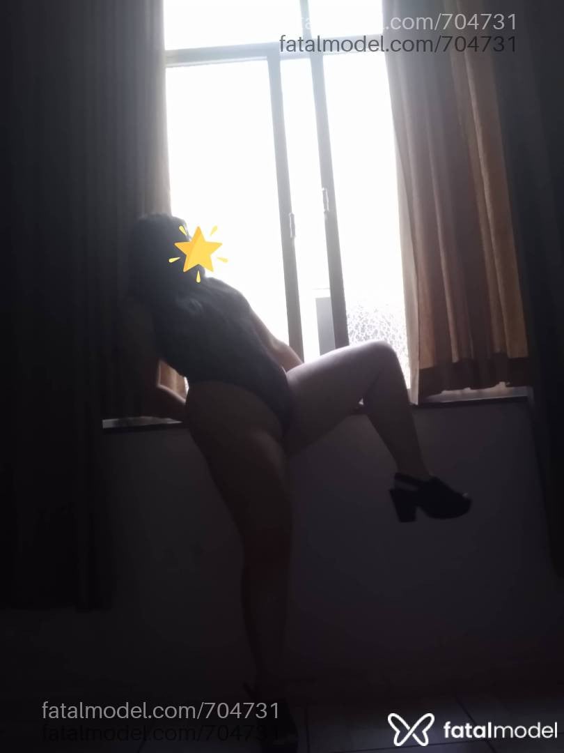 Acompanhante mulher com cabelo castanho de olhos castanhos - Sophia Sutter