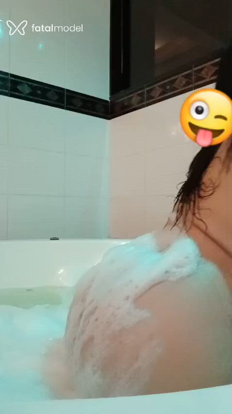 Acompanhante mulher com cabelo castanho de olhos castanhos em Petrópolis Acompanhante mulher com cabelo castanho de olhos castanhos em Petrópolis - Sophia Sutter