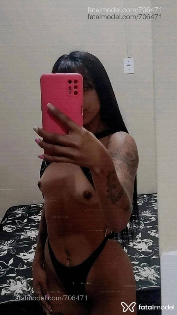 Acompanhante mulher morena (o) de olhos pretos - Ayla Acompanhante mulher morena (o) de olhos pretos - Ayla