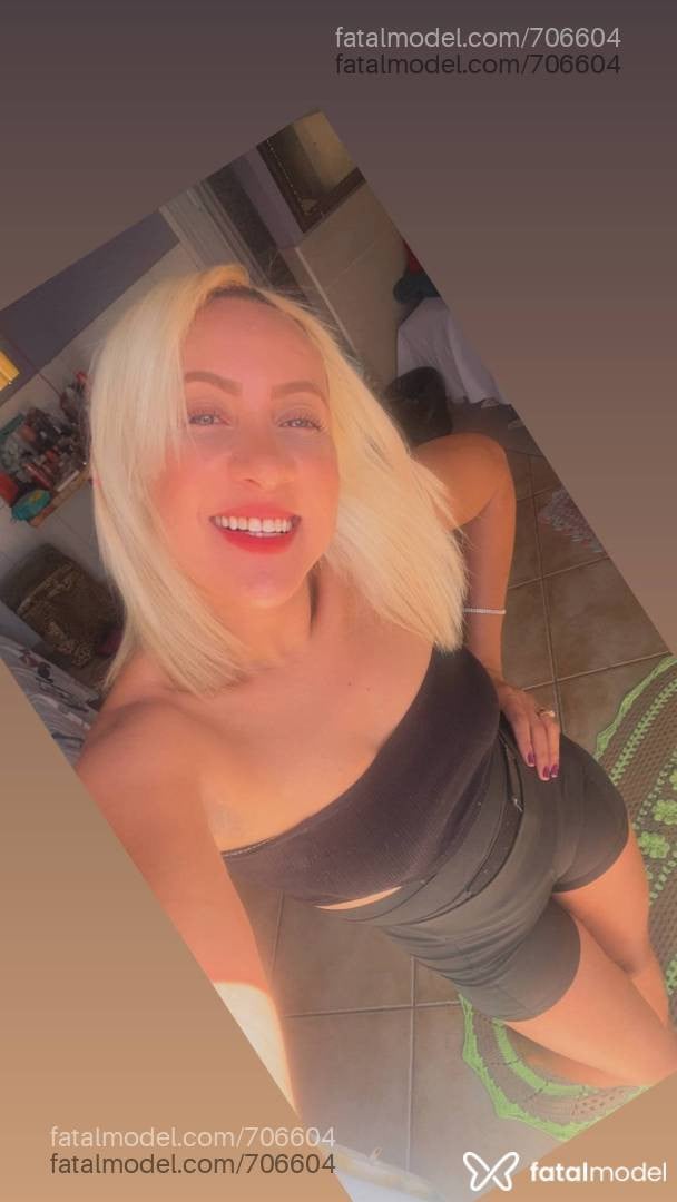 Acompanhante mulher ruiva (o) de olhos castanhos - Meliss