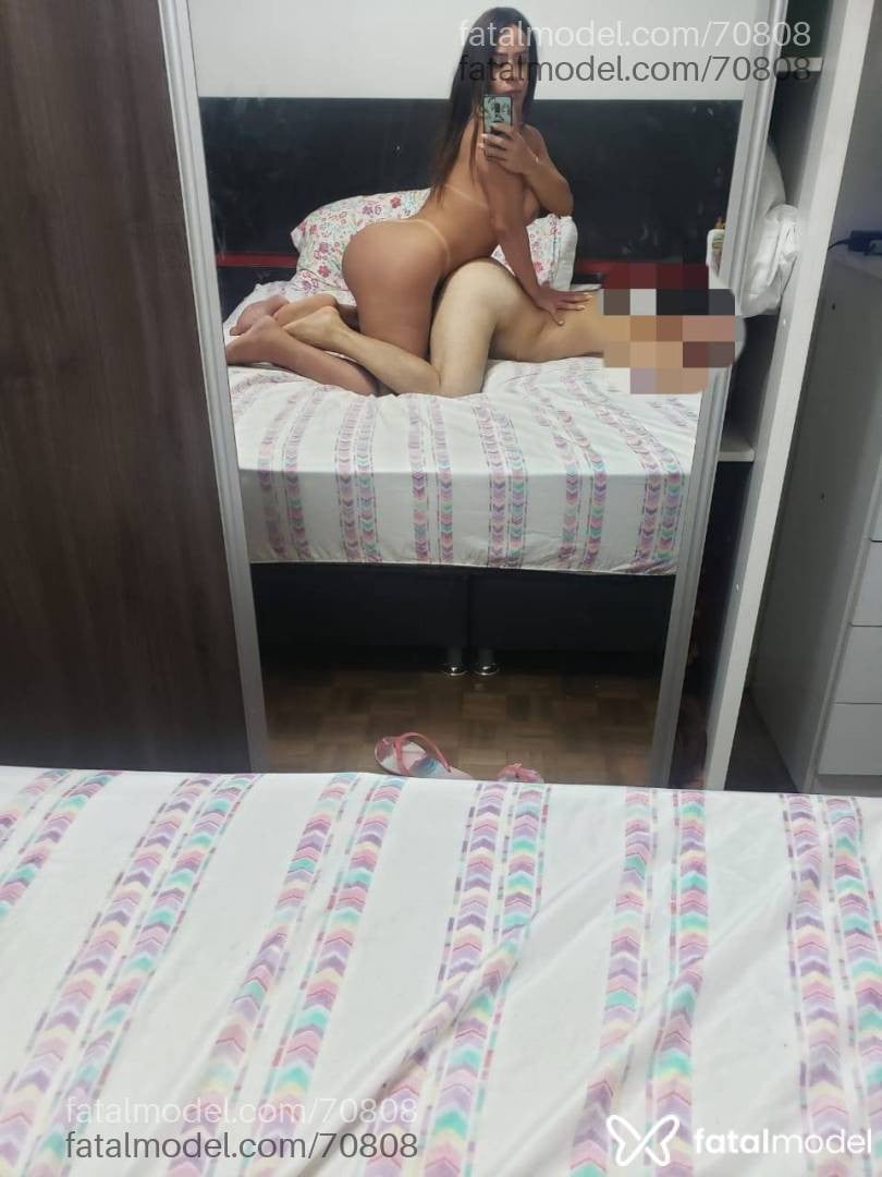 Acompanhante mulher trans com cabelo castanho de olhos castanhos - Wanessinha Topgirl