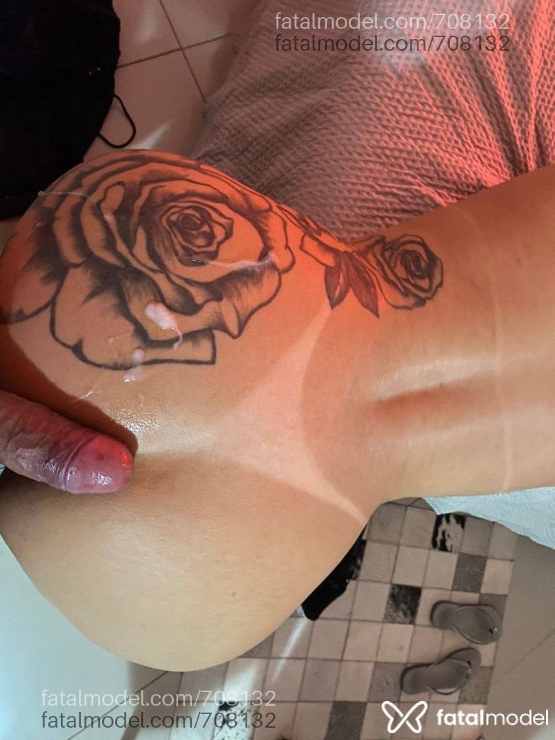 Acompanhante mulher morena (o) de olhos castanhos - Jhenifer Reis