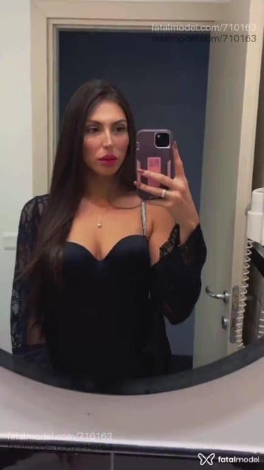 Acompanhante mulher com cabelo castanho de olhos castanhos em Chapecó - Diana