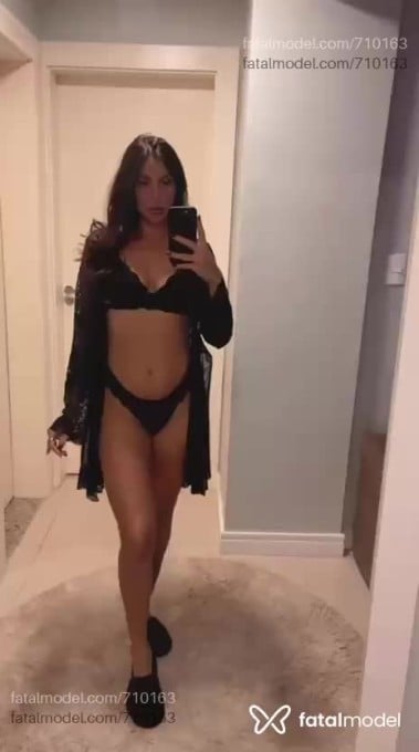 Acompanhante mulher com cabelo castanho de olhos castanhos em Chapecó - Diana