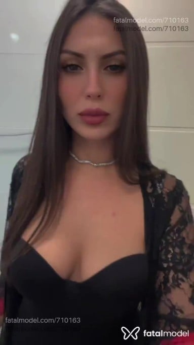 Acompanhante mulher com cabelo castanho de olhos castanhos - Diana Acompanhante mulher com cabelo castanho de olhos castanhos - Diana