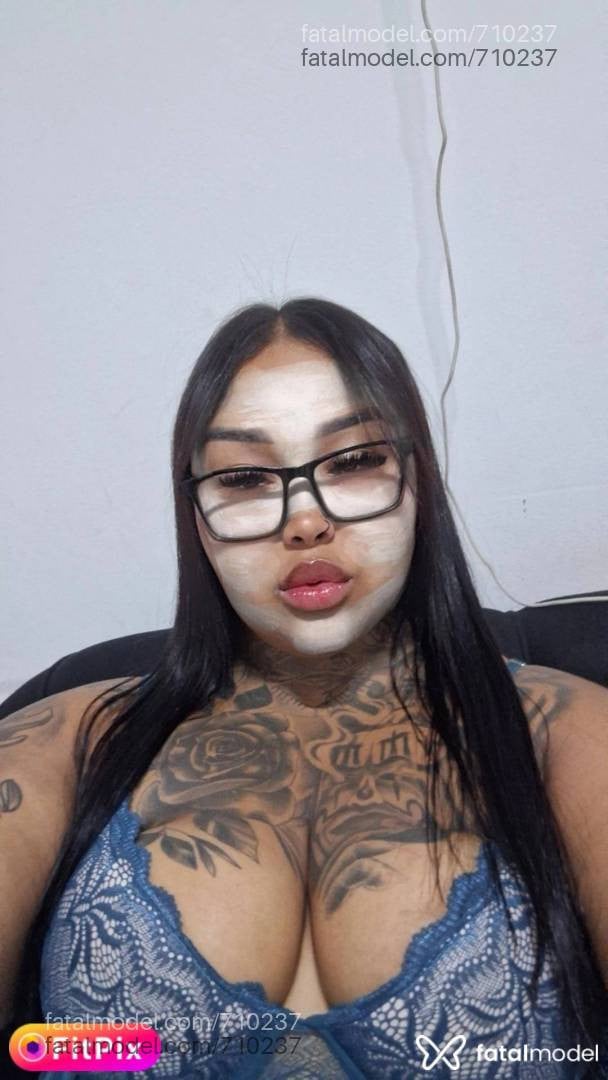 Acompanhante mulher morena (o) de olhos castanhos em Uberaba - Daila Bittencourt