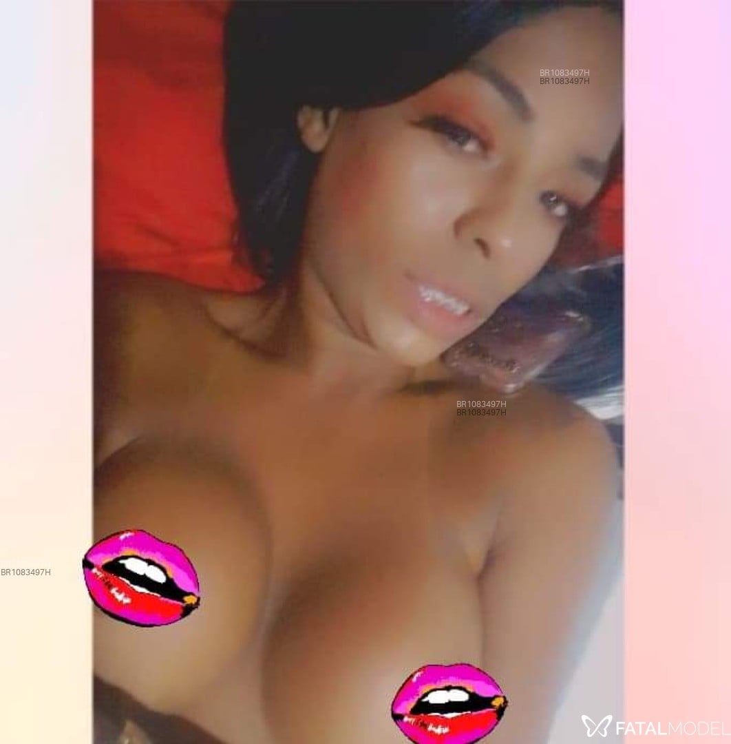 Acompanhante travesti morena (o) de olhos castanhos em Araras - Rafhaelly Hickmann