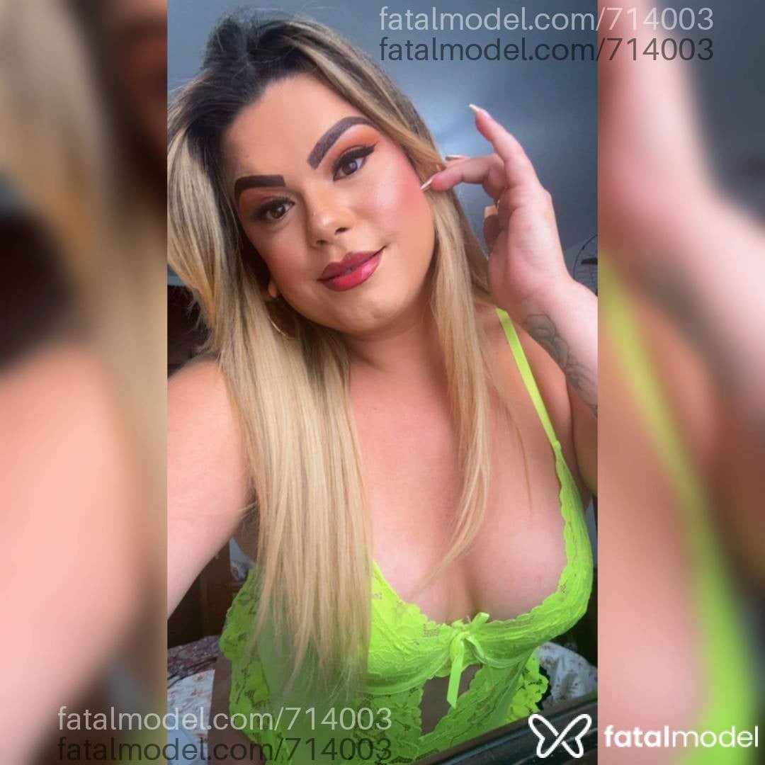Acompanhante travesti loira (o) de olhos castanhos em Ribeirão Preto - Angelina Castillho