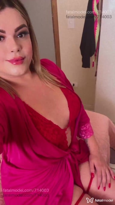 Acompanhante travesti loira (o) de olhos castanhos em Ribeirão Preto - Angelina Castillho