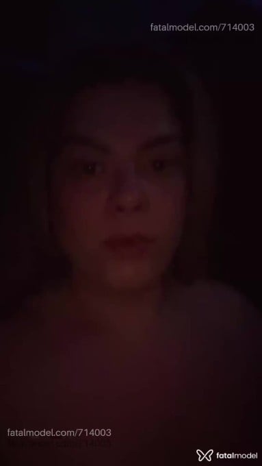 Acompanhante travesti loira (o) de olhos castanhos em Franca Acompanhante travesti loira (o) de olhos castanhos em Franca - Angelina Castillho
