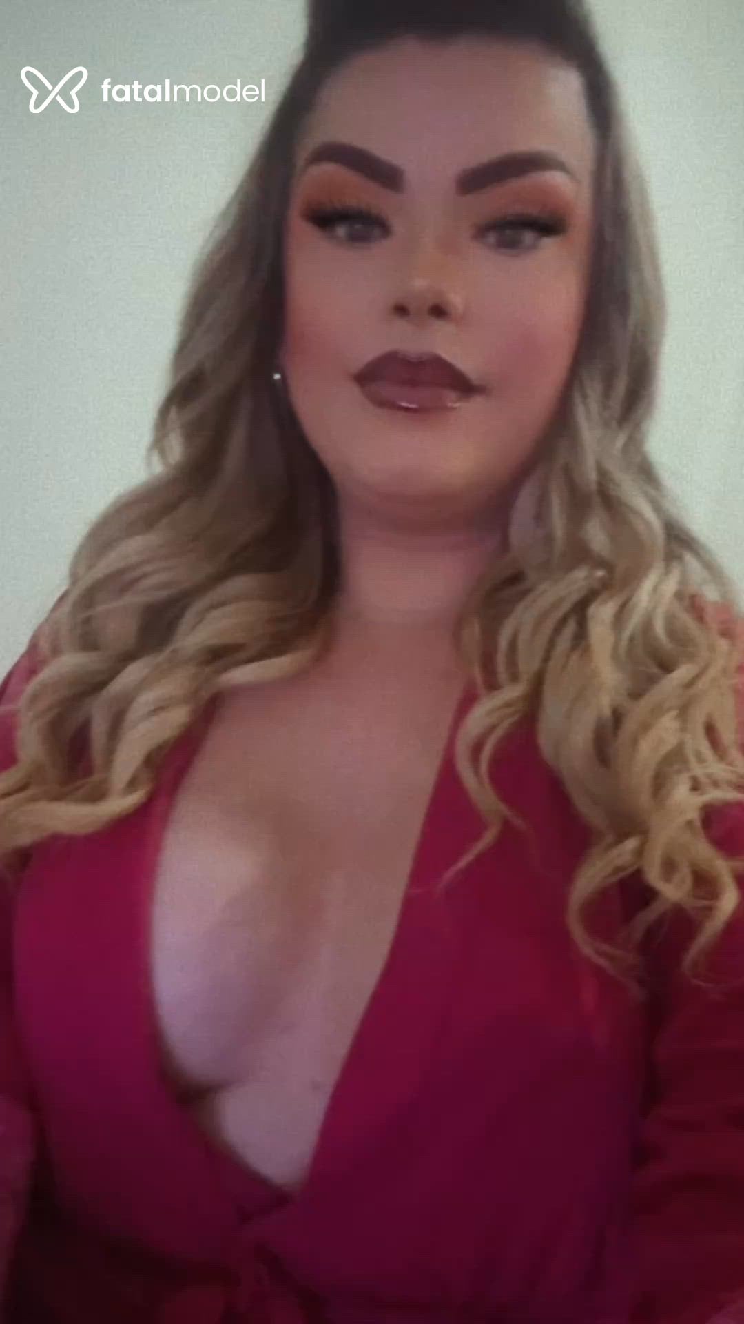 Acompanhante travesti loira (o) de olhos castanhos em Franca Acompanhante travesti loira (o) de olhos castanhos em Franca - Angelina Castillho