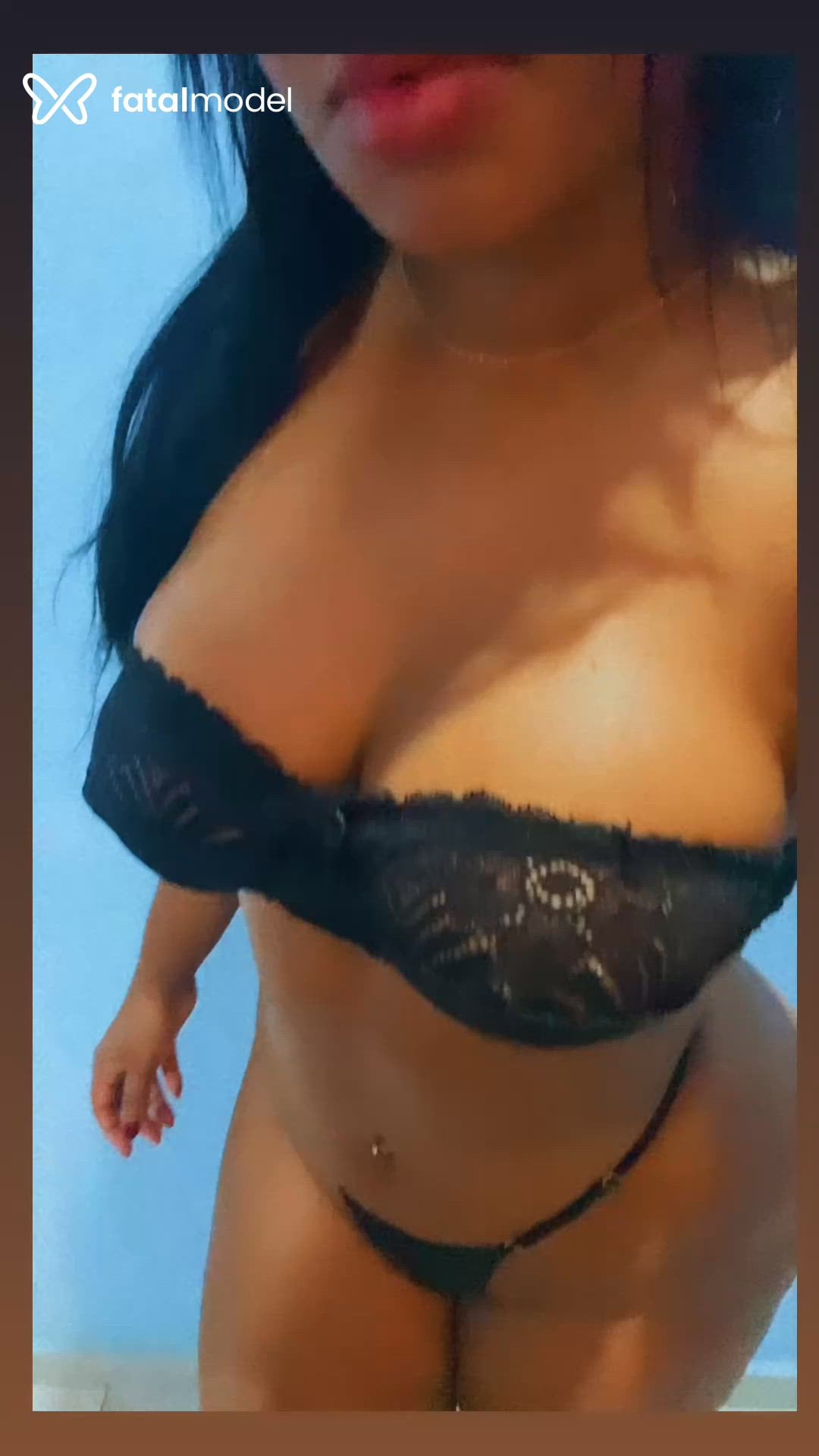 Acompanhante mulher com cabelo castanho de olhos castanhos em Cabo Frio Acompanhante mulher com cabelo castanho de olhos castanhos em Cabo Frio - Josy Aguiar