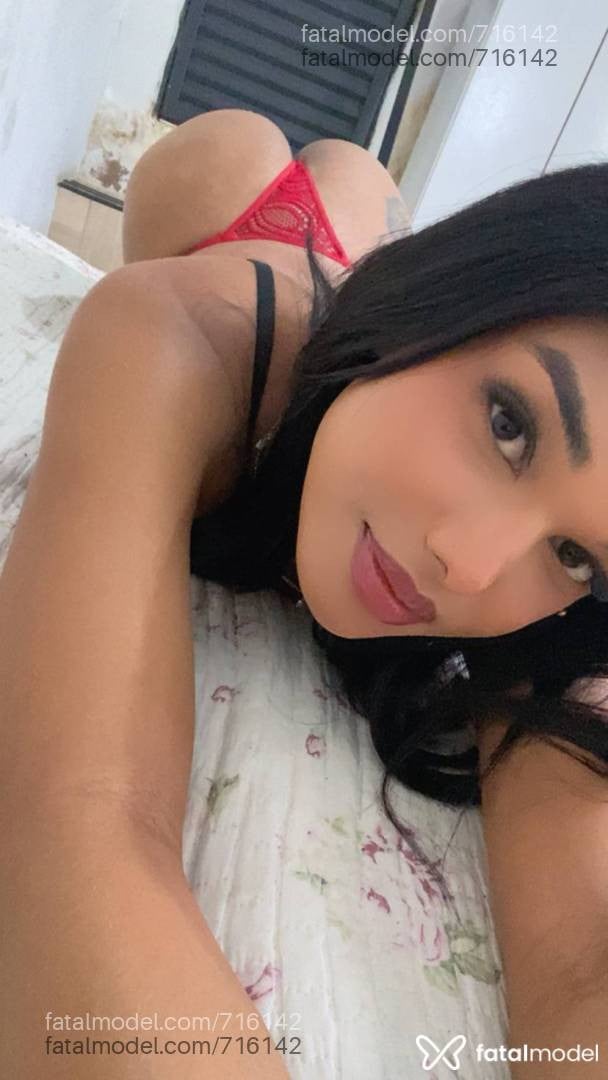 Acompanhante mulher trans morena (o) de olhos castanhos em Araxá - Gabrielly Cruz