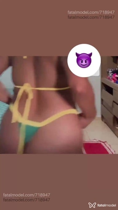 Acompanhante mulher morena (o) de olhos pretos - Pricila Muniz Acompanhante mulher morena (o) de olhos pretos - Pricila Muniz