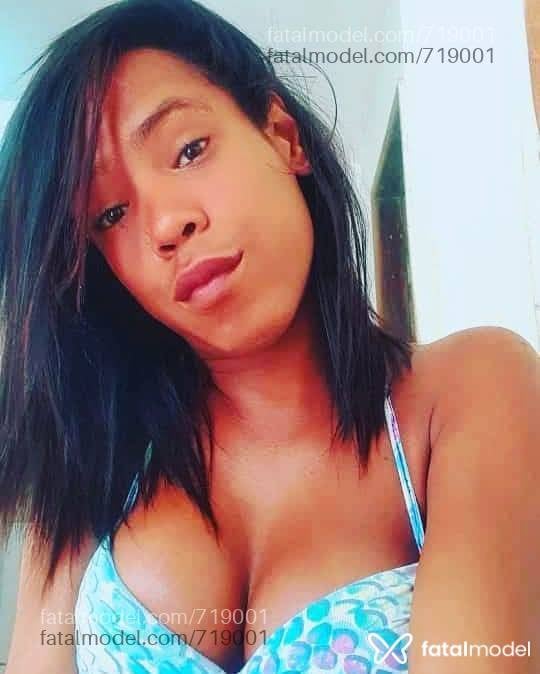 Acompanhante travesti morena (o) de olhos pretos - Lavínia dotacat