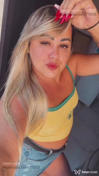 Acompanhante travesti loira (o) de olhos castanhos em Armação dos Búzios Acompanhante travesti loira (o) de olhos castanhos em Armação dos Búzios - Brunna