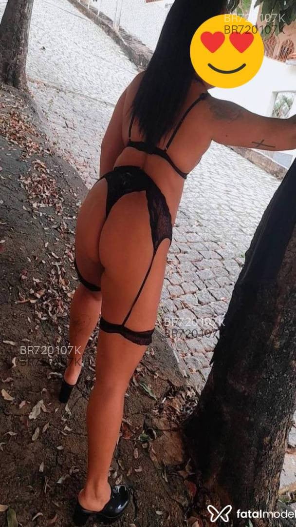 Acompanhante mulher morena (o) de olhos castanhos - Melissa