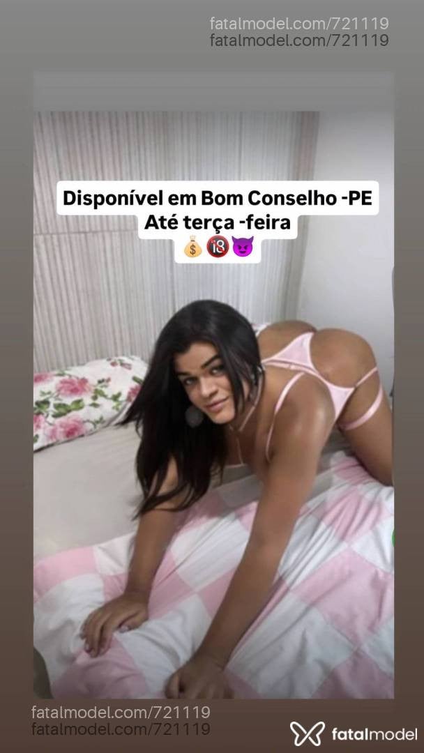Acompanhante travesti com cabelo castanho de olhos castanhos - Aylla