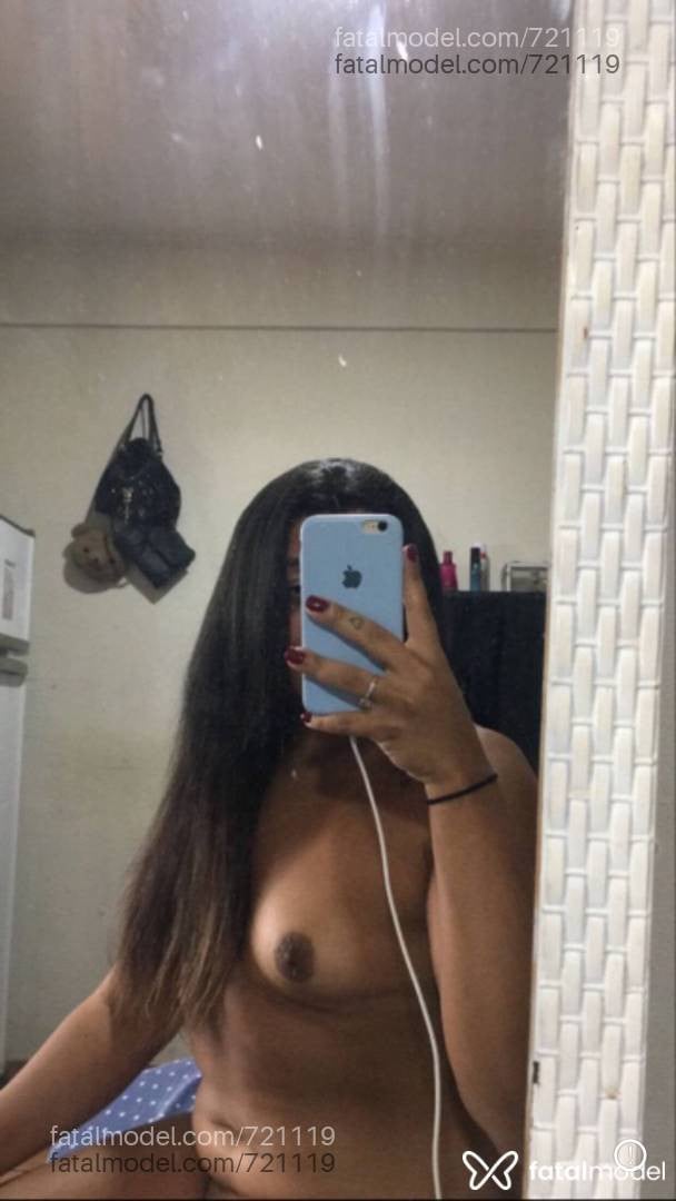 Acompanhante travesti com cabelo castanho de olhos castanhos - Aylla