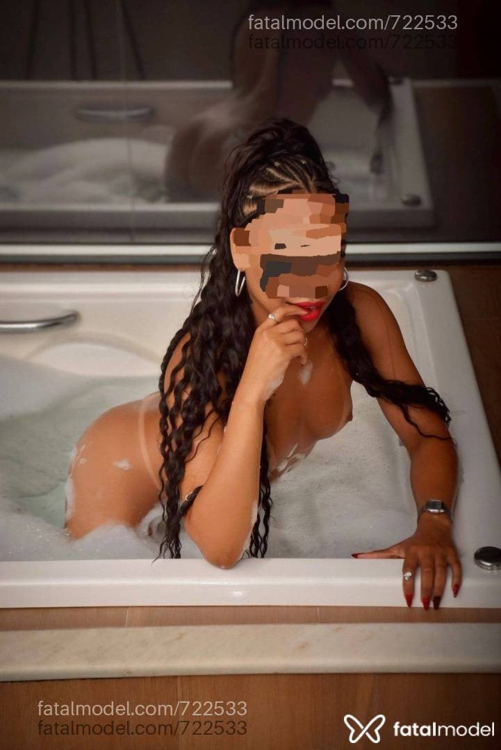 Acompanhante mulher morena (o) de olhos castanhos em Nova Friburgo - Raquel