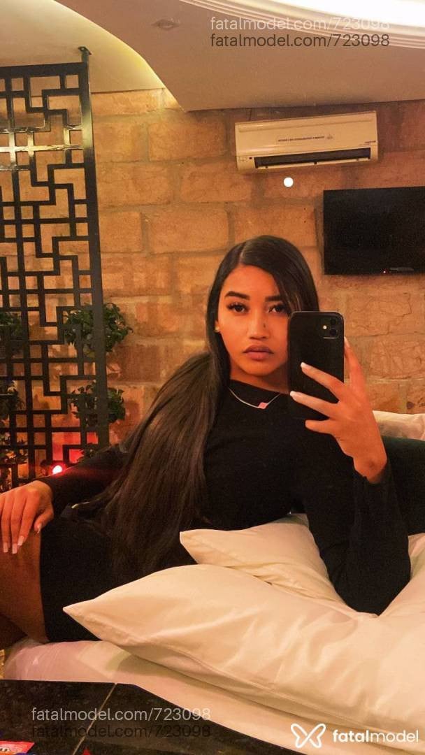 Acompanhante mulher morena (o) de olhos pretos em Santa Cruz do Sul - Alexia Mello