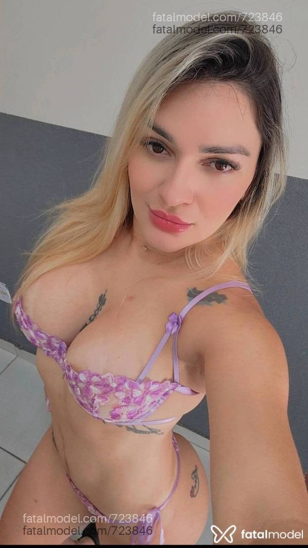 Acompanhante mulher loira (o) de olhos castanhos em Cuiabá - Milena