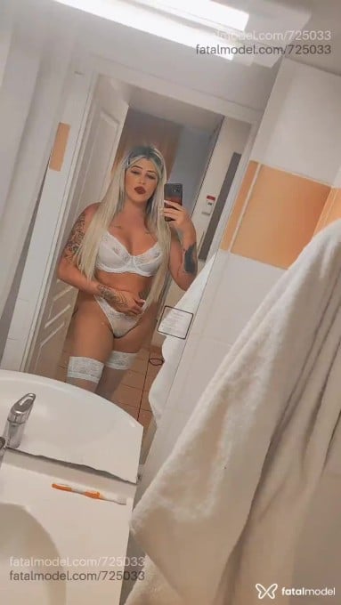 Acompanhante mulher trans loira (o) de olhos verdes em Laranjeiras do Sul Acompanhante mulher trans loira (o) de olhos verdes em Laranjeiras do Sul - Larissa Gabriela
