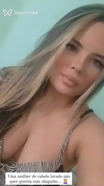Acompanhante mulher loira (o) de olhos mel - RAFINHA MARQUES