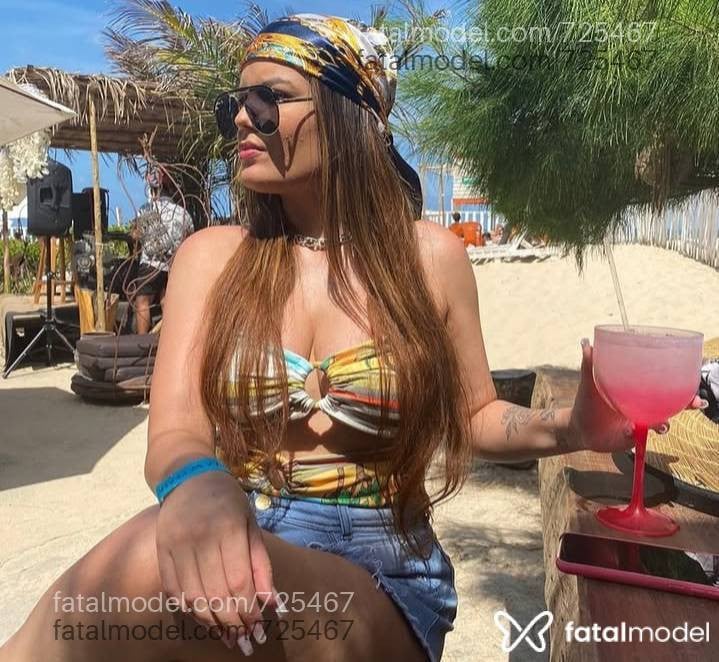 Acompanhante mulher loira (o) de olhos mel - RAFINHA MARQUES