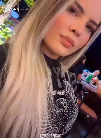 Acompanhante mulher loira (o) de olhos mel - RAFINHA MARQUES