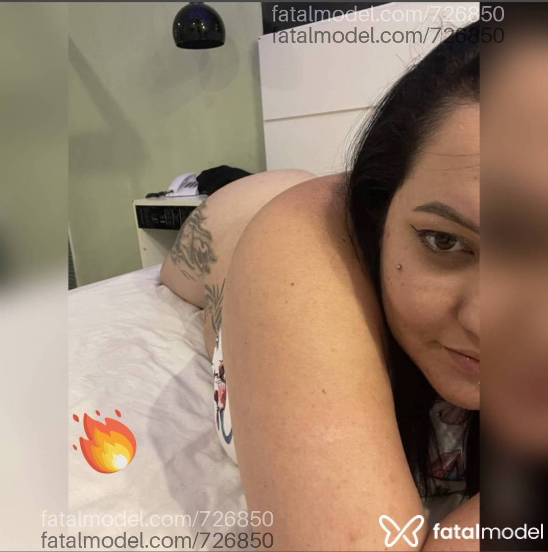 Acompanhante mulher morena (o) de olhos castanhos em Araraquara Acompanhante mulher morena (o) de olhos castanhos em Araraquara - Helena santos