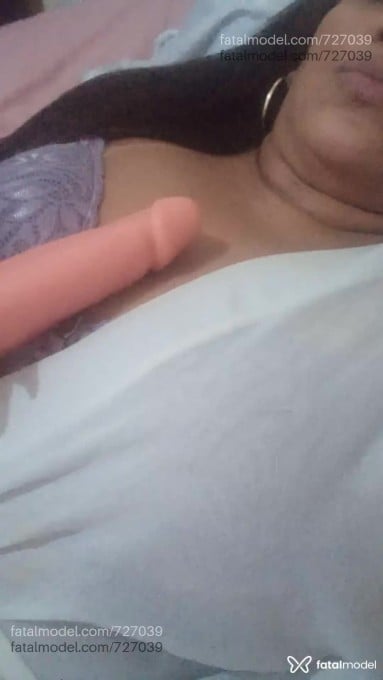 Acompanhante mulher com cabelo castanho de olhos mel em Guaratinguetá - Vanessa