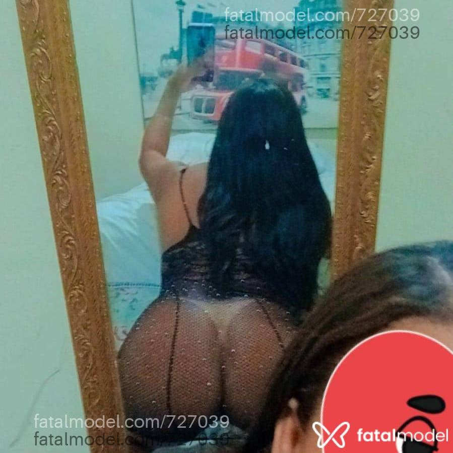 Acompanhante mulher com cabelo castanho de olhos mel - Vanessa